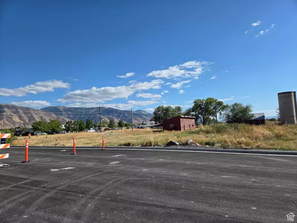 2807 N MAIN ST, North Logan, UT 84341