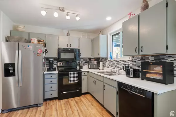 West Valley City, UT 84128,5644 W 4360 S