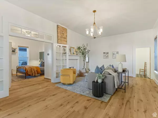 Salt Lake City, UT 84102,156 S DOOLEY CT