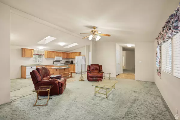 Farr West, UT 84404,1111 N 2000 W #404