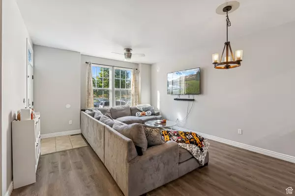 South Jordan, UT 84095,4518 W CAVE RUN LN