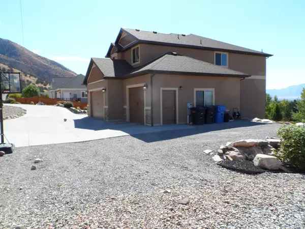 North Logan, UT 84341,2517 N 2050 E