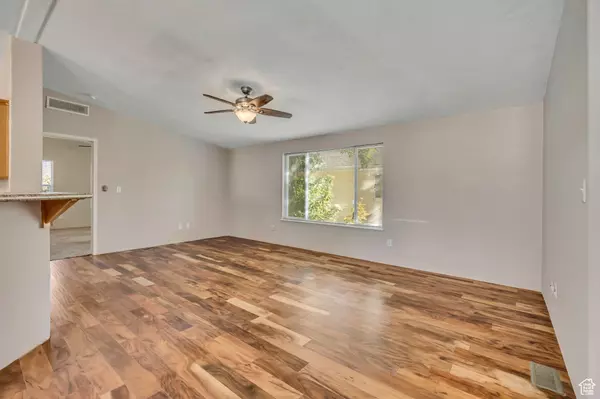 West Jordan, UT 84084,7109 S 1115 W