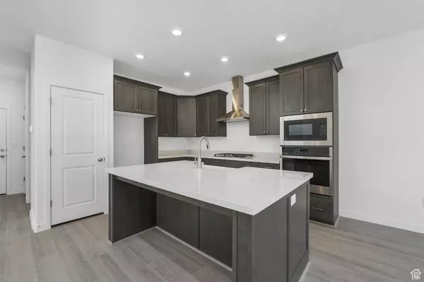 Herriman, UT 84096,12648 S CHOLA CACTUS LN W #121