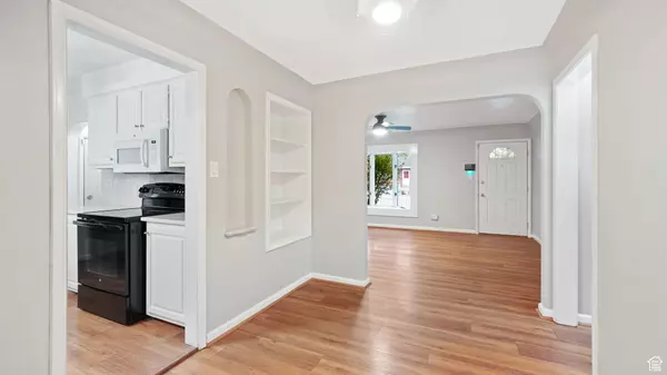 Salt Lake City, UT 84106,1865 E HILLCREST AVE