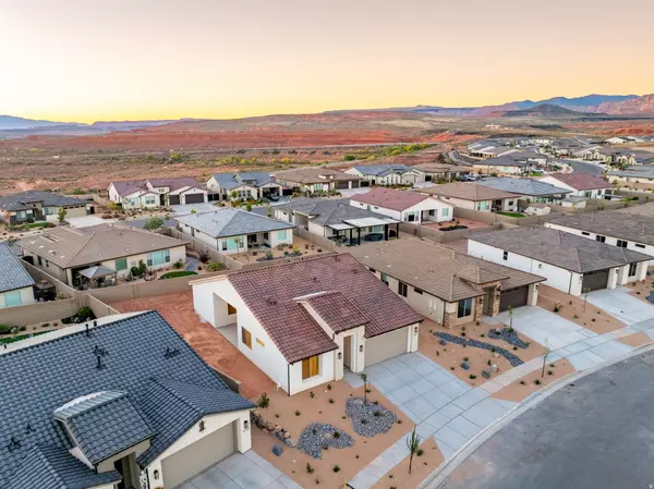 Washington, UT 84780,1461 FLARE CT N #77