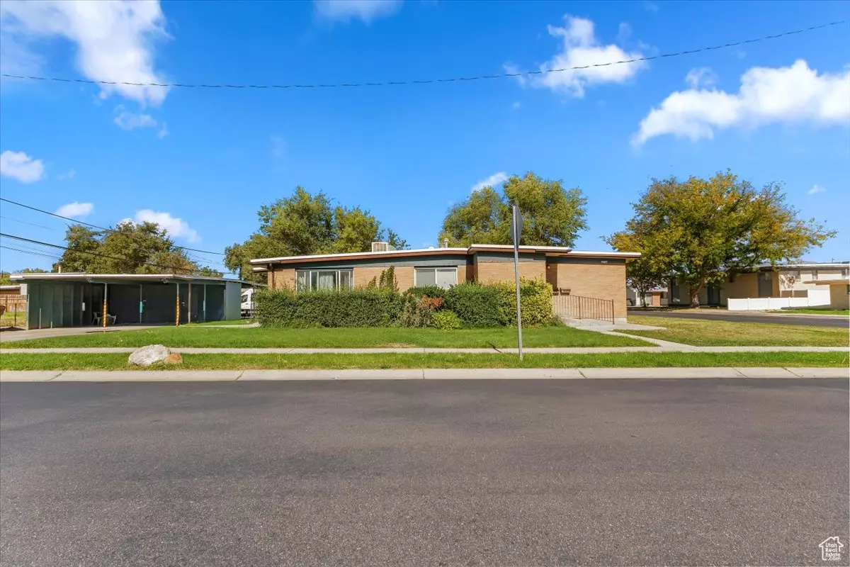 West Valley City, UT 84119,2754 W 3835 S