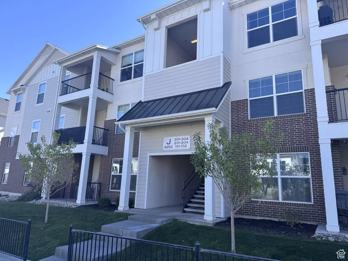 Lehi, UT 84043,4252 W 1850 N #J203