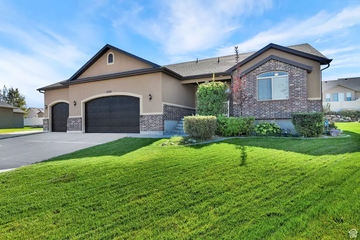 Salt Lake City, UT 84118,5752 S IZAPA CV