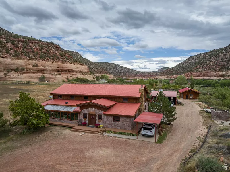 1095 S MONTEZUMA CANYON RD, Monticello, UT 84535