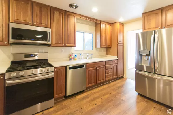 Sandy, UT 84094,915 E GALENA DR