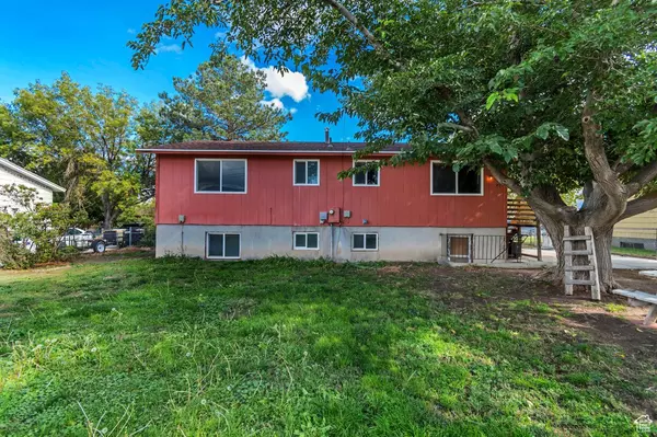 Grantsville, UT 84029,360 BELAIRE CIR