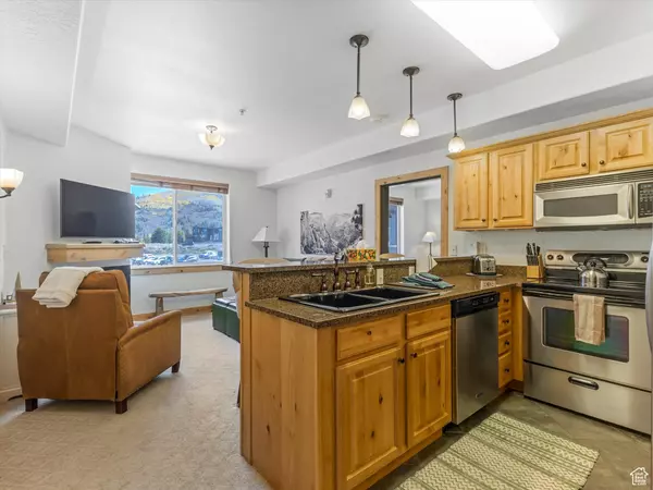 Snyderville, UT 84098,2669 CANYONS RESORT DR #310