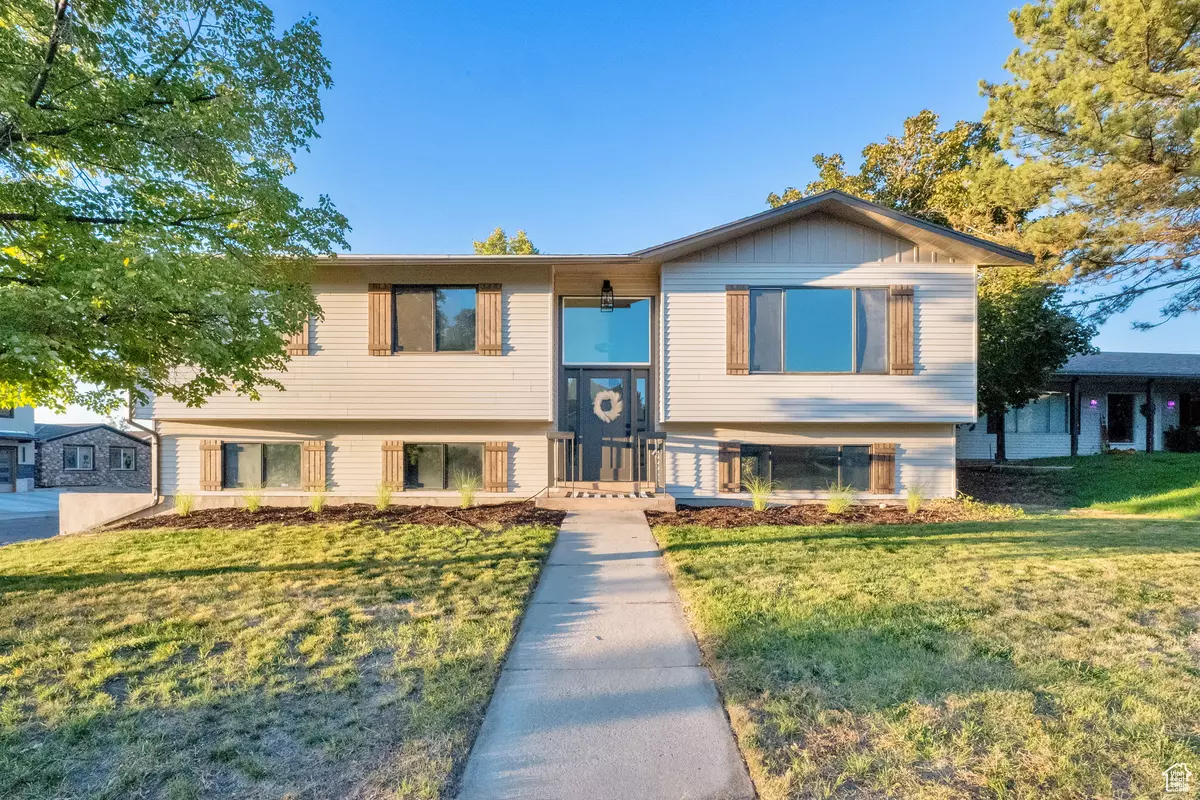 Sandy, UT 84093,1327 E MADRID WAY S