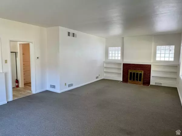 Salt Lake City, UT 84115,1476 S 300 E
