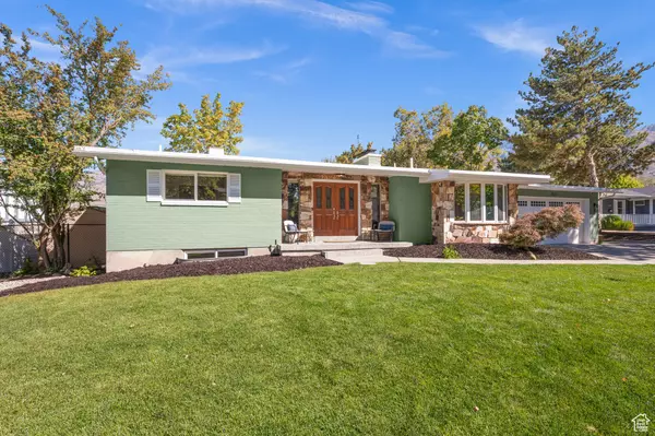 8597 S MOUNT MAJESTIC RD E, Sandy, UT 84093