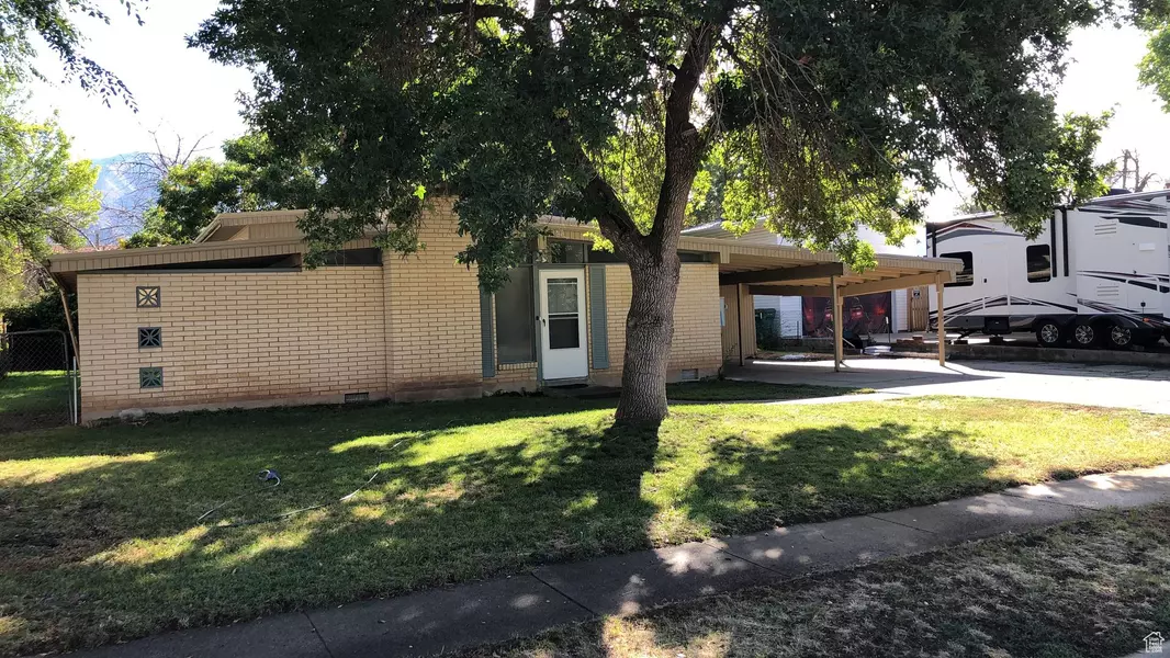 702 N COLONIAL ST E, Layton, UT 84041