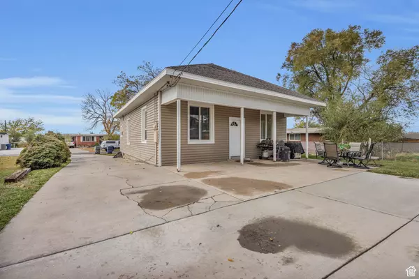 North Salt Lake, UT 84054,410 N 175 E