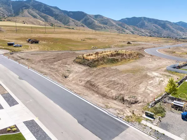 Hyde Park, UT 84318,1127 E 130 N #65