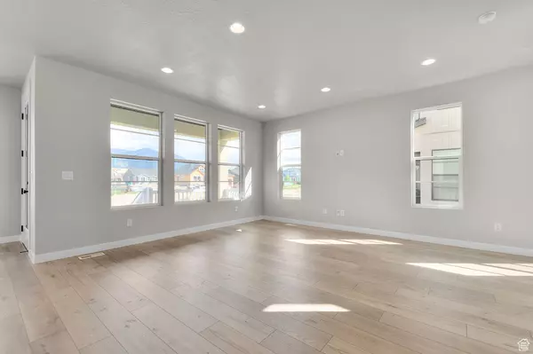 Provo, UT 84601,1538 N 3250 W