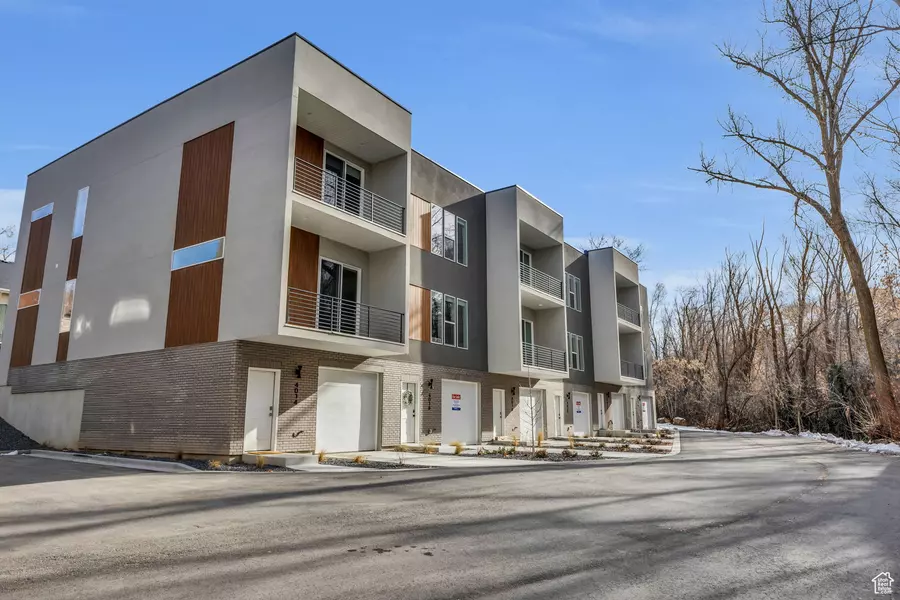 4006 S BURCH CREEK WAY, South Ogden, UT 84405