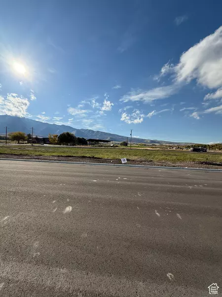 972 N 75 W #12, Mendon, UT 84325