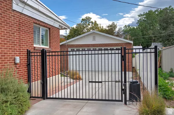 Salt Lake City, UT 84106,2863 FILMORE ST