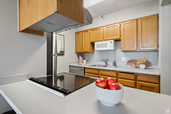 Salt Lake City, UT 84111,230 E BROADWAY S #810