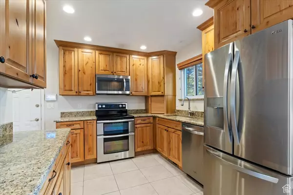 Riverton, UT 84065,2036 W 13035 S