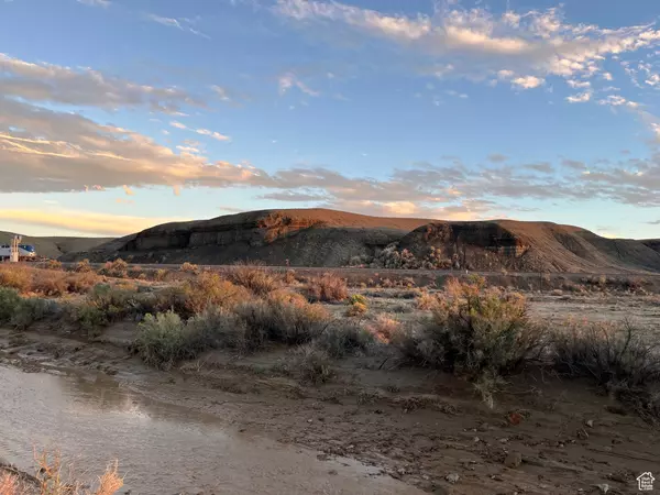 Green River, UT 84525,6153 E MAIN ST