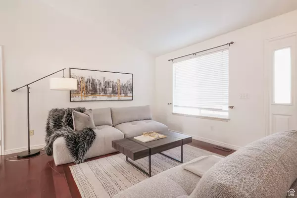 Stansbury Park, UT 84074,5975 N YACHTSMAN LN