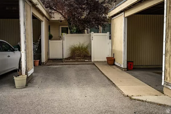 Salt Lake City, UT 84123,5188 S GRAVENSTEIN PARK