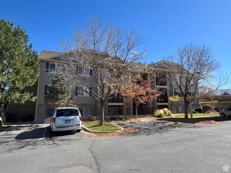 8198 N CEDAR SPRINGS RD #T6, Eagle Mountain, UT 84005