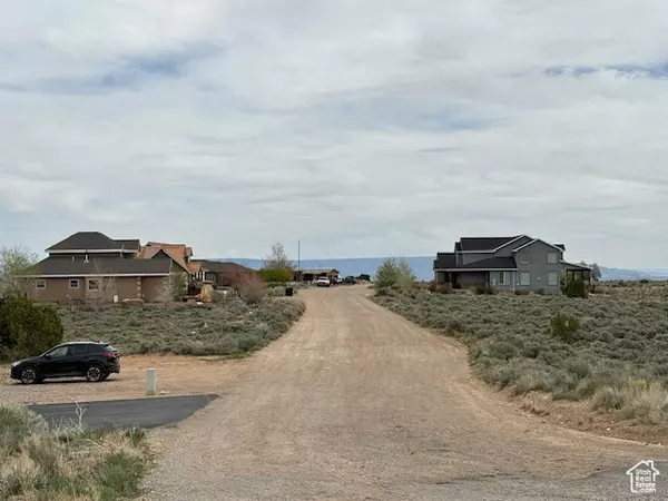 Vernal, UT 84078,1183 N OVERLOOK DR