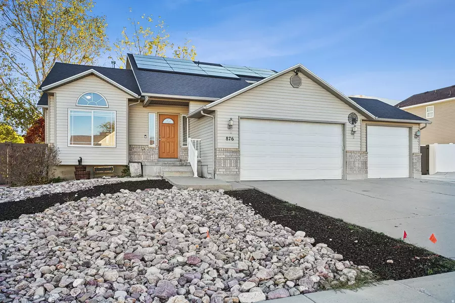 876 N FOX RUN DR, Tooele, UT 84074