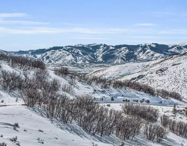 Park City, UT 84098,704 E CANYON GATE RD #62