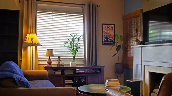 Salt Lake City, UT 84111,313 E 800 S