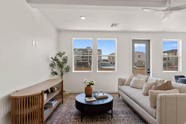 St. George, UT 84790,747 W PERIWINKLE LN #301