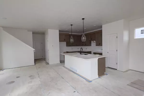 Saratoga Springs, UT 84045,892 W CAROLINE DR S