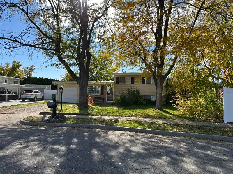 712 E ASPEN EAST DR, Layton, UT 84041