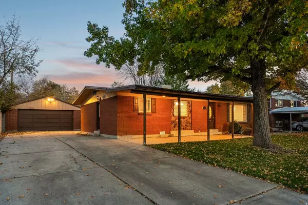 Sandy, UT 84070,9285 S SNEDDON DR W