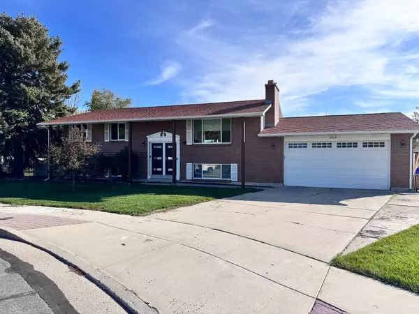 6918 S HARVEST CIR W, West Jordan, UT 84084