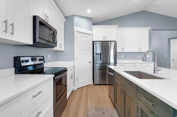 Kaysville, UT 84037,233 N HEATHERMOOR LN