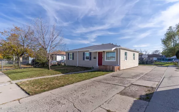 Salt Lake City, UT 84118,4371 W 5700 S