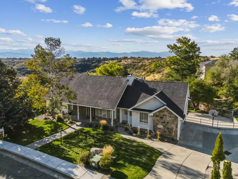 10142 S MAJESTIC CANYON RD E, Sandy, UT 84092