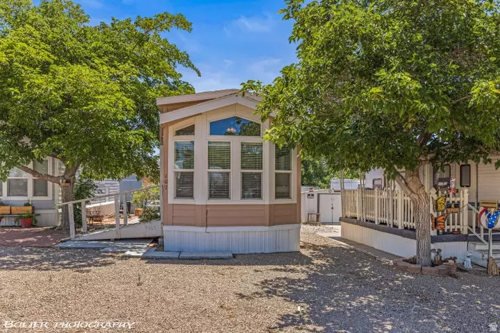 150 N 3700 W #107, Hurricane, UT 84737