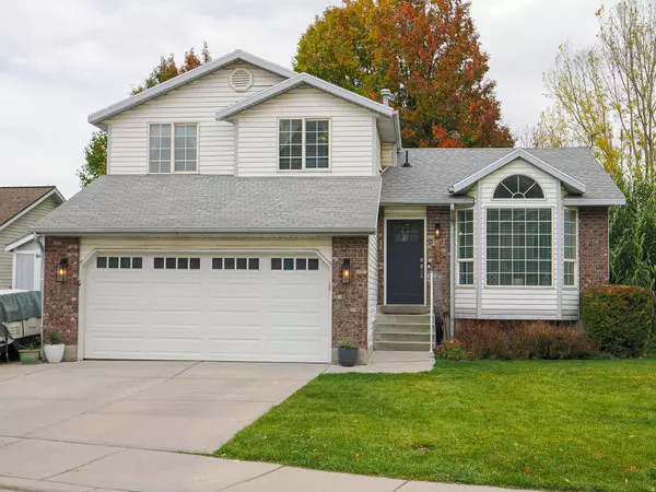 5553 S EDGEBERRY DR, Murray, UT 84123