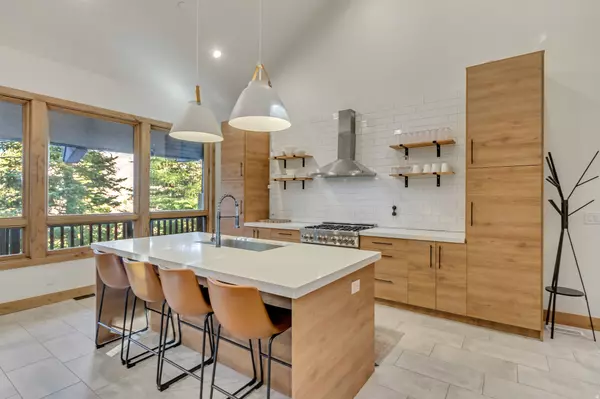 Sundance, UT 84604,3009 E BLACK FOREST RD