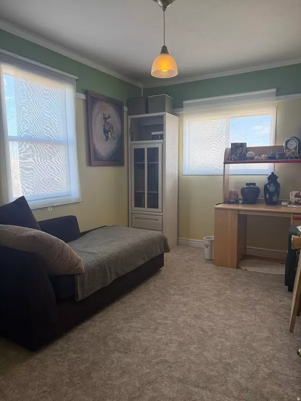 Ferron, UT 84523,665 E MOLEN RD