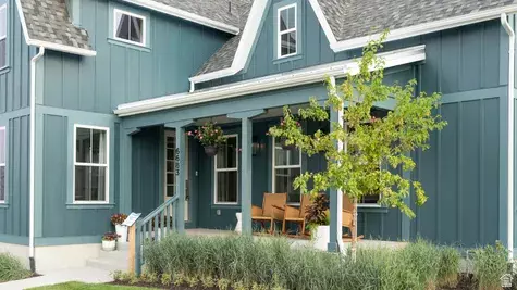 South Jordan, UT 84009,6683 W LAKE AVE #104